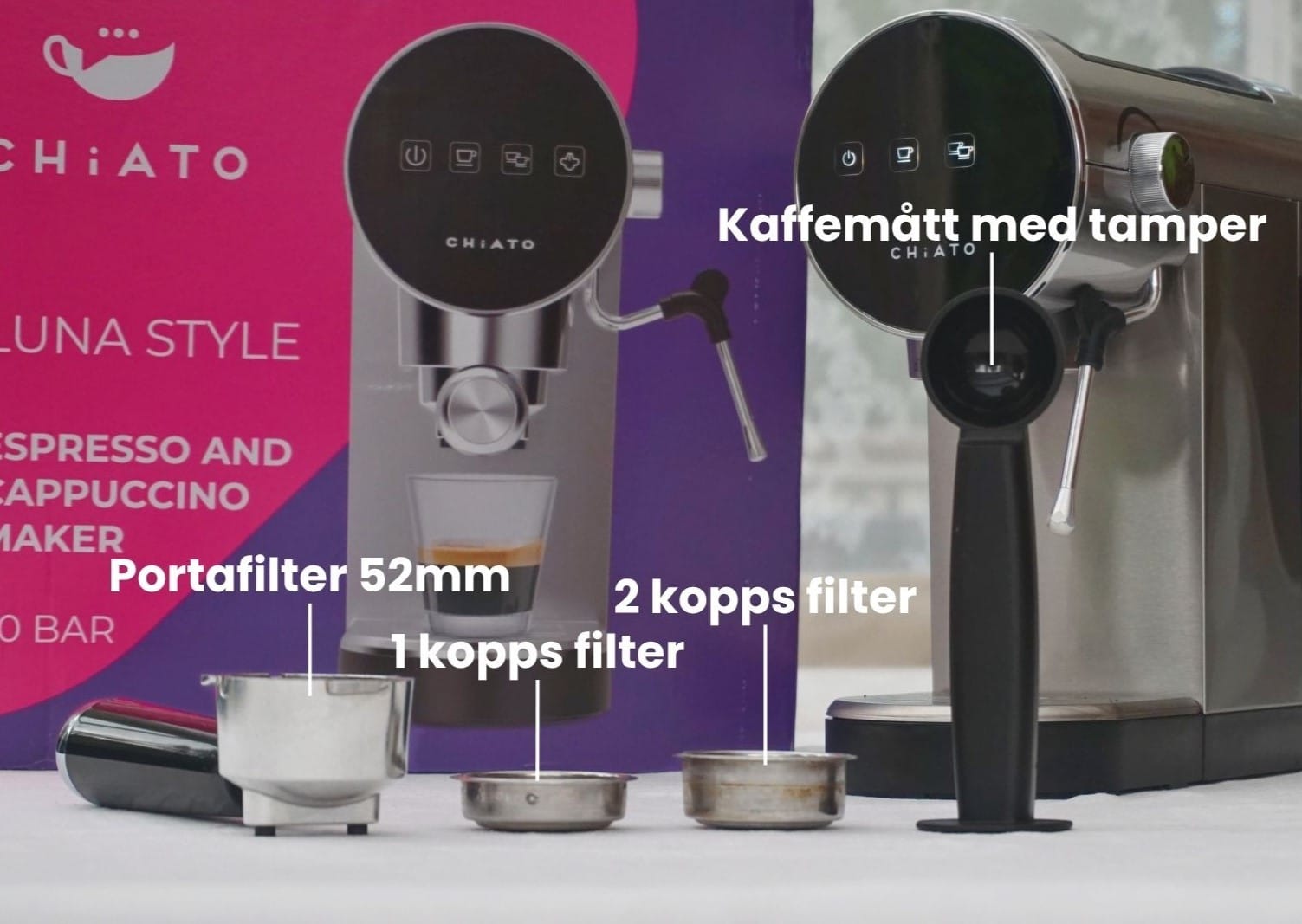 En bild som visar Luna Style:s delar som följde med i lådan när man köper den.